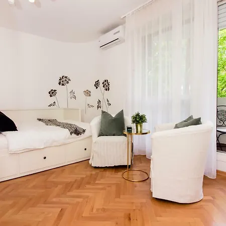 New Cozy Studio In The City Center Appartamento