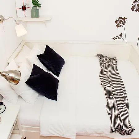 New Cozy Studio In The City Center *