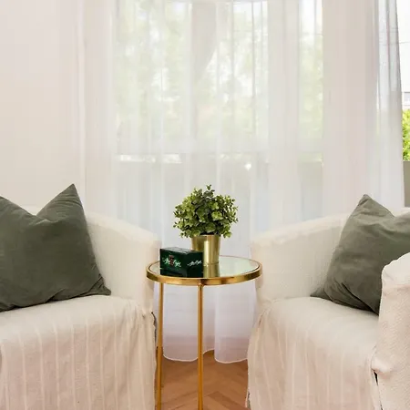 Appartamento New Cozy Studio In The City Center *