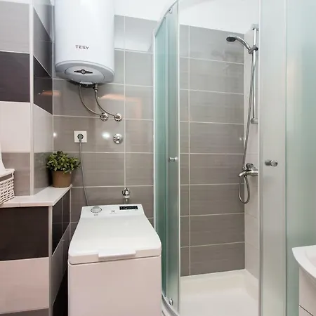 New Cozy Studio In The City Center *